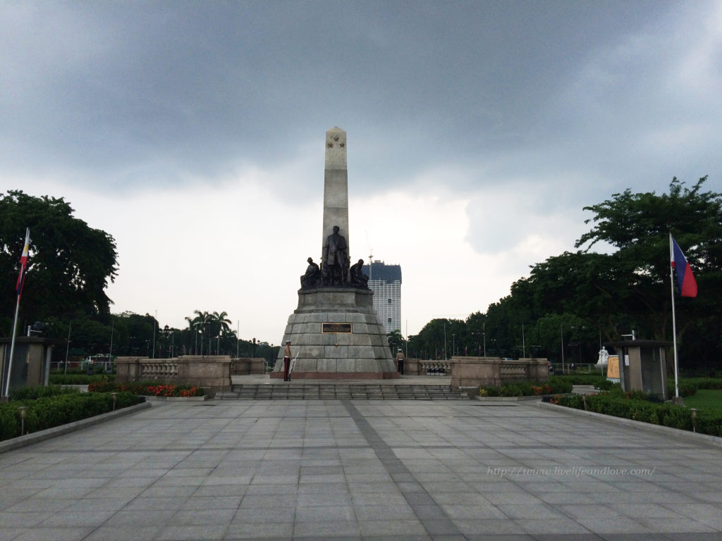 Rizal Monument | Live Life and Love